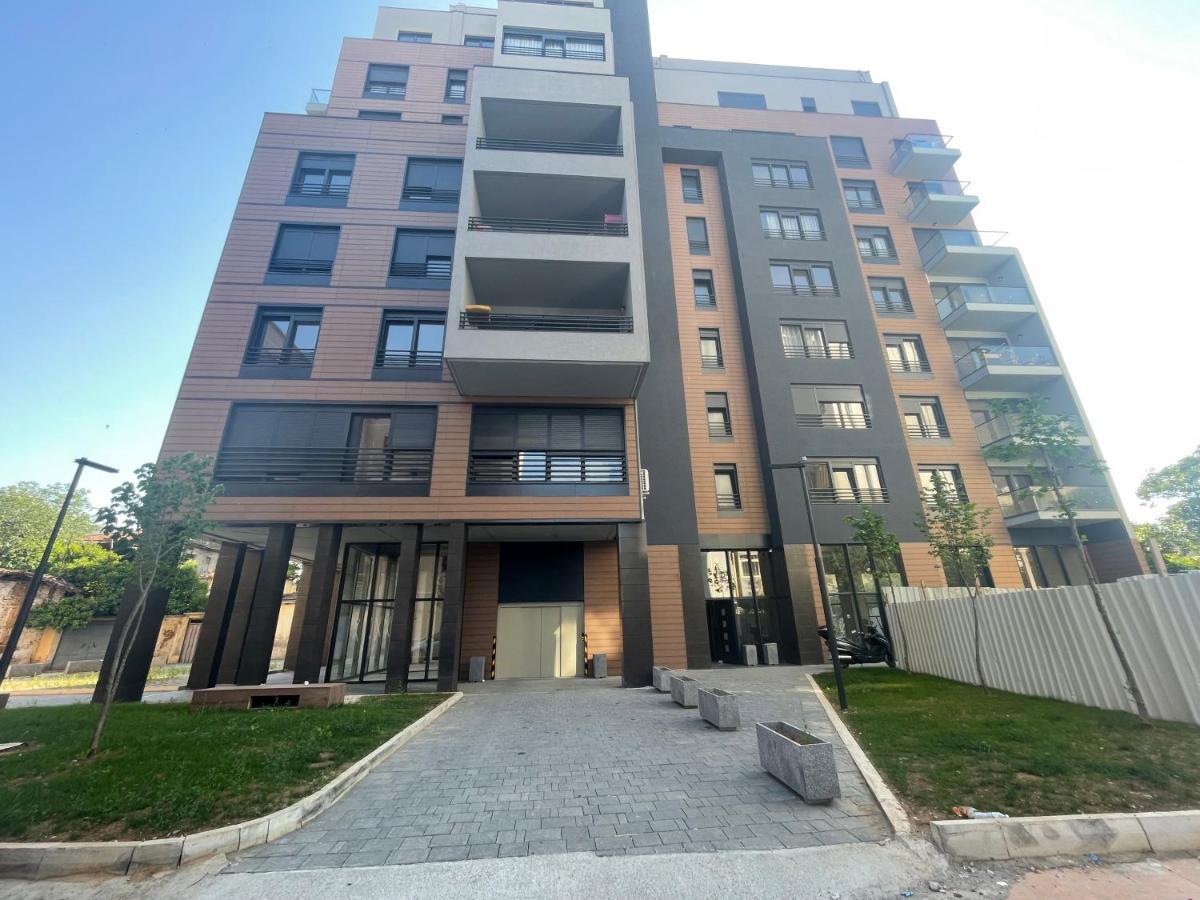 New Bazaar 2022 Tirana Exterior foto