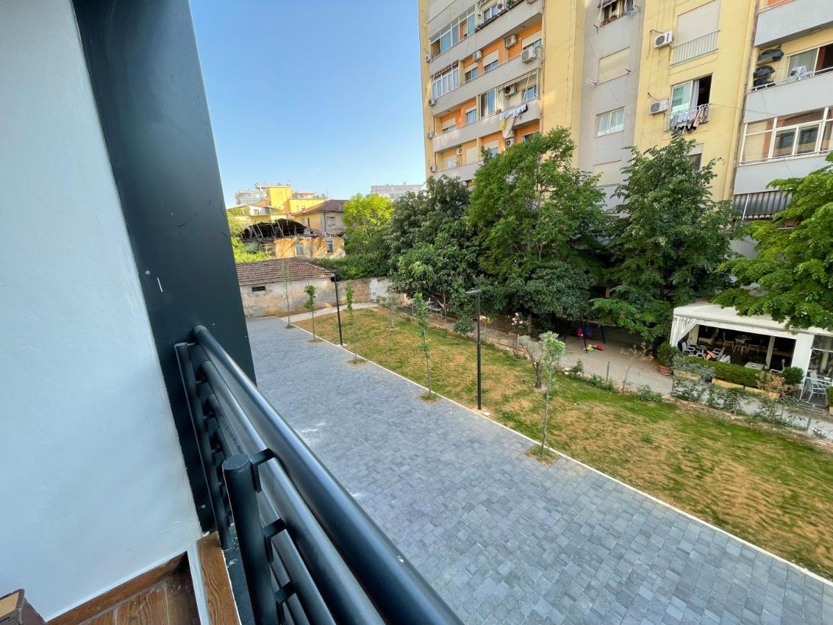 New Bazaar 2022 Tirana Exterior foto